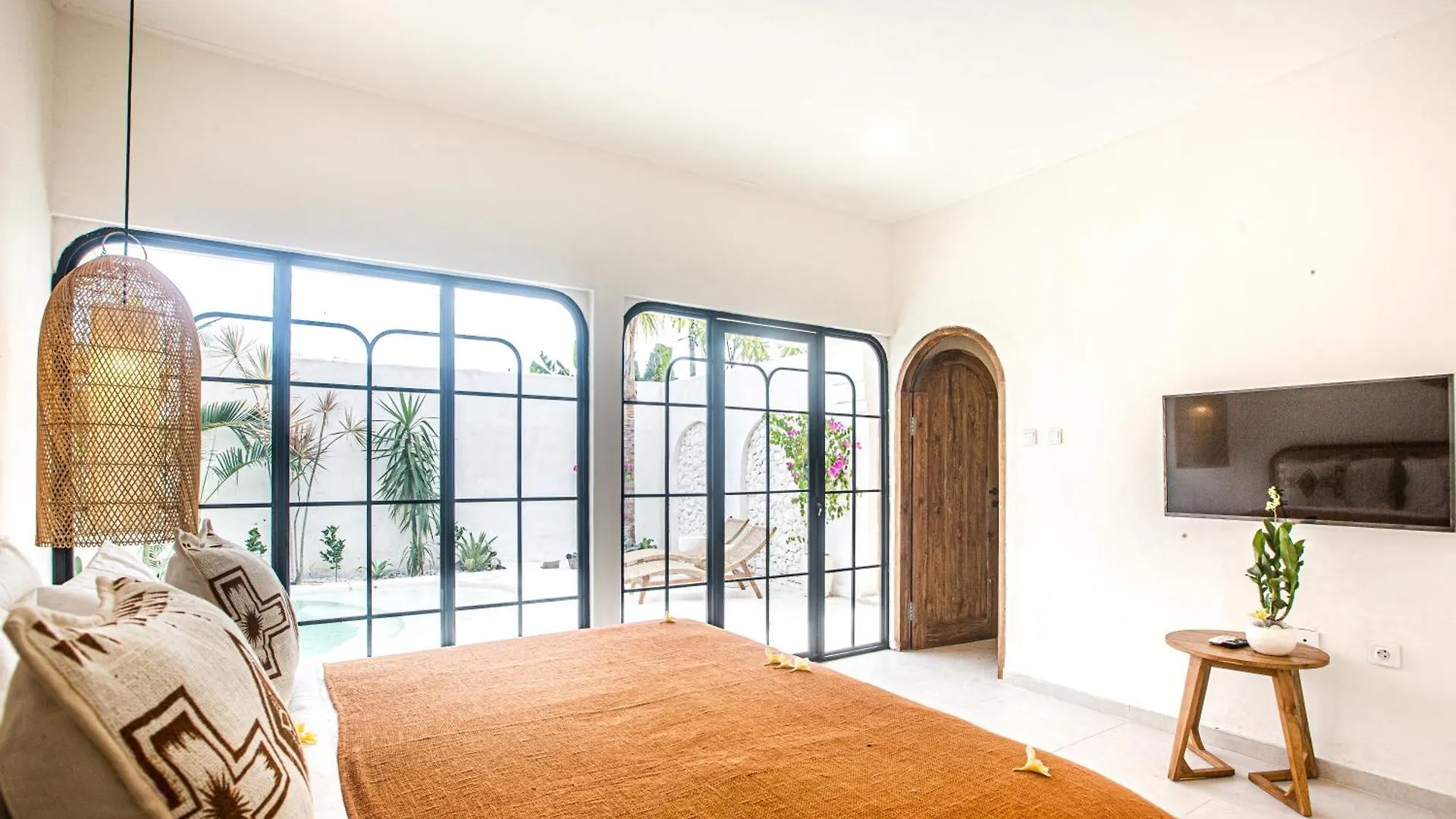 Villa Lemone 3 By Bali Villa Solutions Seminyak